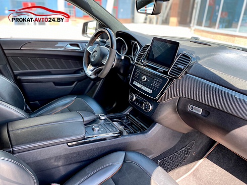 Фото салона Mercedes-Benz GLE Coupe AMG C292 2017 г.